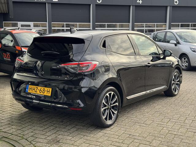 Renault CLIO 1.6 E-Tech Full Hybrid 145 techno APPLE & ANDROID CARPLAY / STOELVERWARMING / NAVIGATIE /