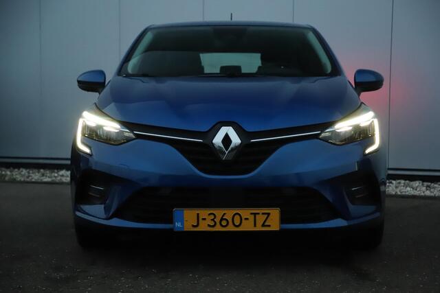 Renault CLIO 1.0 TCe Intens 101PK Half Leder Sfeerverlichting 17 inch LMV Full LED Climate Cruise Control Navigatie Carplay Android Parkeersensor Rijstrooksensor