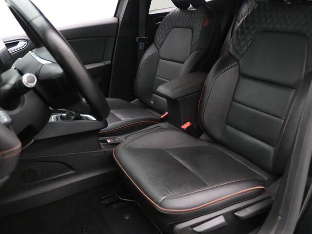 Renault CLIO 100pk TCe Initiale Paris 360° Camera | Cruise | Navi | Parkeersens. v+a