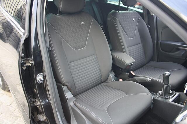 Renault CLIO Estate 0.9 TCe Limited / NAP / Navi / Trekhaak / PDC / VOL dealer. ondh.