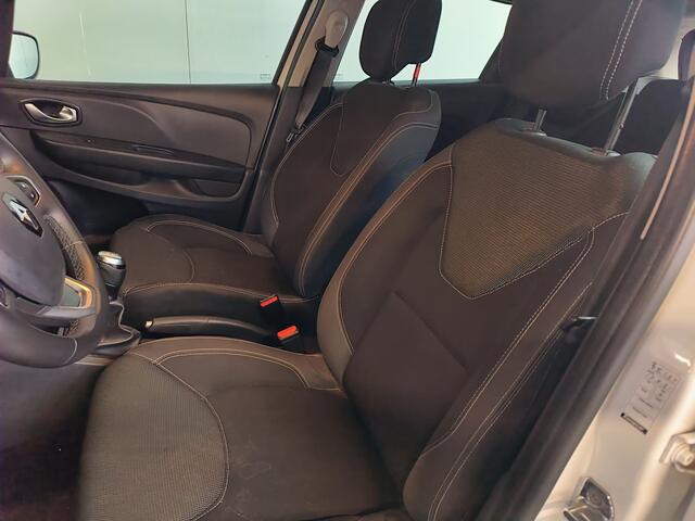 Renault CLIO Estate 0.9 TCe Zen Rijklaar + 12 maanden Bovag-garantie Henk Jongen Auto's in Helmond, al 50 jaar service zoals 't hoort!