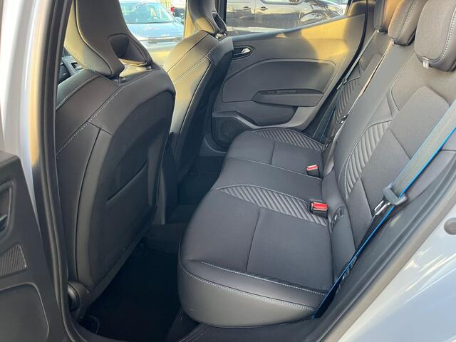 Renault CLIO 1.6 E-Tech Full Hybrid 145 esprit Alpine | Stoel + Stuurverwarming | 360° Camera | Adaptive Cruise Control |