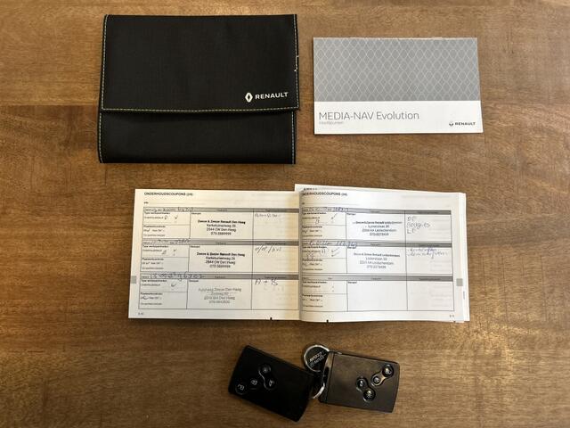 Renault CLIO Estate 0.9 TCe Limited Navi, PDC, LMV, 1e Eigenaar