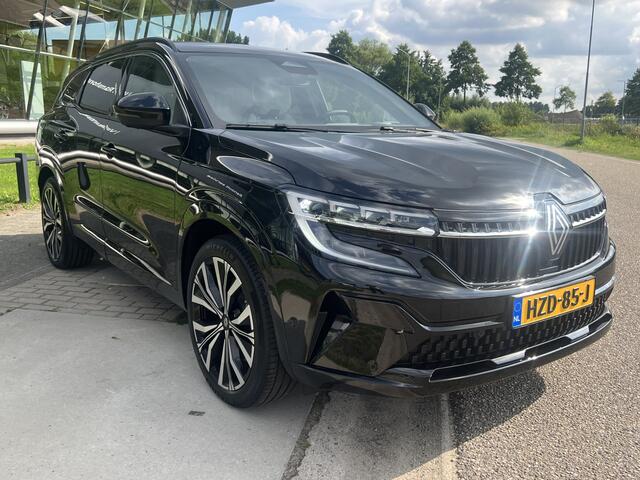 Renault ESPACE E-Tech full hybrid 200PK iconic 7 persoons / Matrix Led / Panoramadak / 4 Control / Harman Kardon /