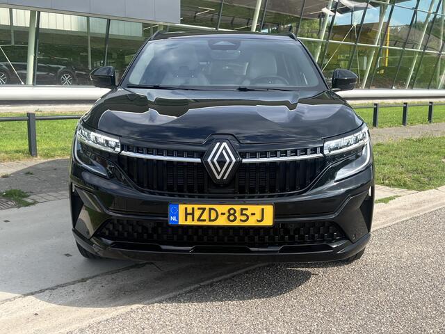 Renault ESPACE E-Tech full hybrid 200PK iconic 7 persoons / Matrix Led / Panoramadak / 4 Control / Harman Kardon /