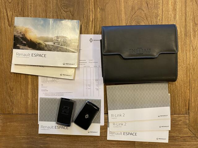 Renault ESPACE 1.6 TCe Initiale Paris 7p. Pano, Leer, Navi, nw. APK - Inruil Mogelijk -