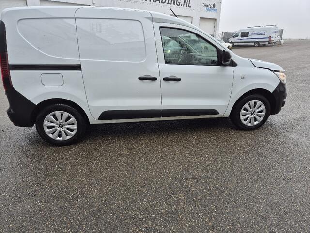 Renault EXPRESS 1.5 dCi 75 Comfort + camera navi aplle carplay trekhaak voorschade