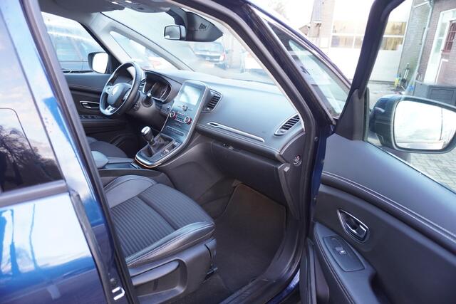 Renault GRAND SCENIC 1.3 TCe Intens 7p. CLIMA CRUISE NAVI