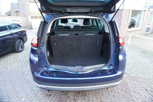 Renault GRAND SCENIC 1.3 TCe Intens 7p. CLIMA CRUISE NAVI
