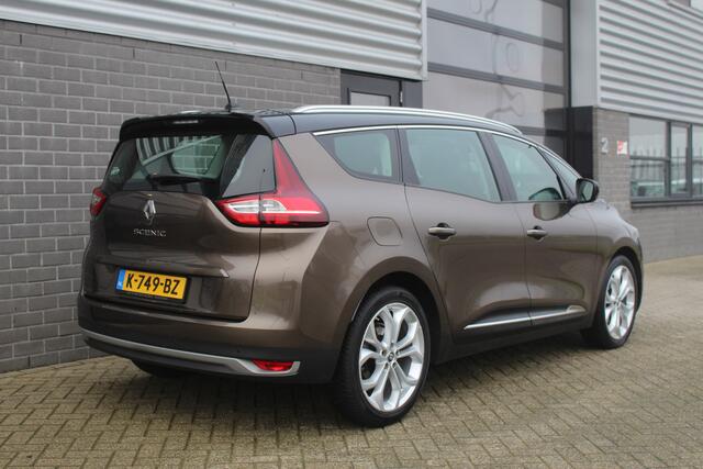 Renault GRAND SCENIC 1.2 TCe Zen / 7 Persoons / Carplay / Trekhaak / Keyless