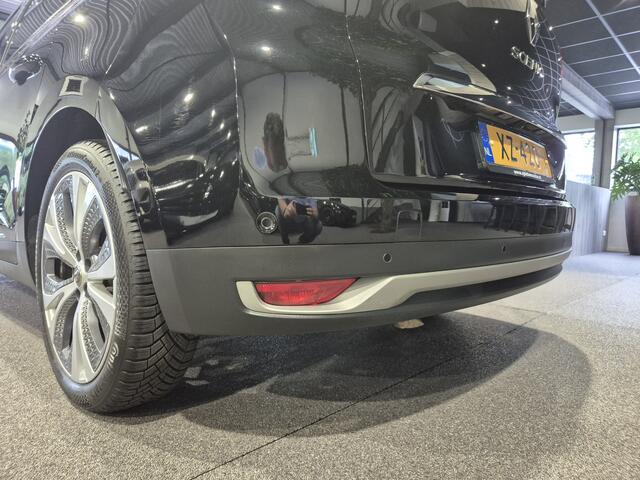 Renault GRAND SCENIC 1.3 140pk TCe Intens 7p. Half leder | Sensoren | LED | Navi | Lane | Dodehoek