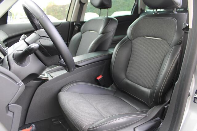 Renault GRAND SCENIC 1.3 TCe Techno 7p. | CAMERA | BLIND SPOT | PARKEERSENSOREN V+A | CLIMATE CONTROL | CRUISE CONTROL | APPLE CARPLAY