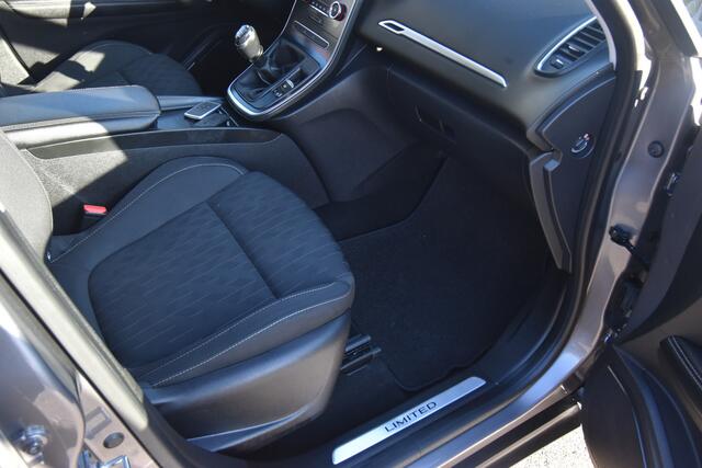 Renault GRAND SCENIC 1.3 TCe Limited 7p. , CLIMATRONIC , NAVI , CR CONTR , PDC V+A , LMV20 ,