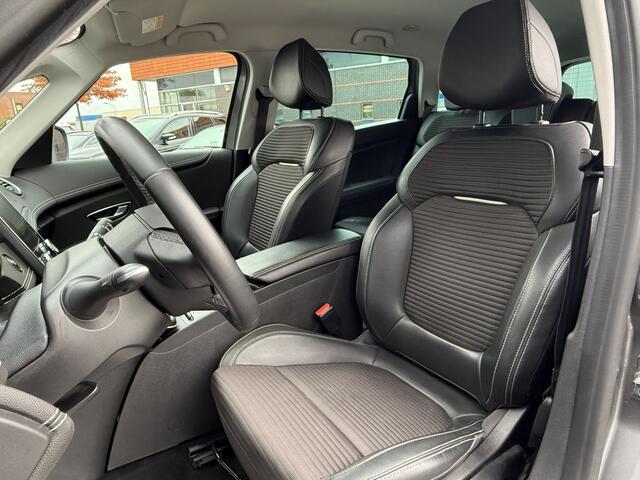 Renault GRAND SCENIC BWJ 2020 1.3 TCe 141 PK Intens AUTOMAAT | TREKHAAK | ADAPTIVE CRUISE | NAVI | CLIMA | PDC | LMV 20" | KEYLESS | LICHT & REGEN SENSOR