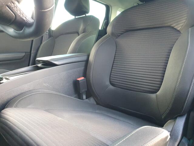 Renault GRAND SCENIC 1.3 TCe Business Zen 7p. NAVI/CLIMA/CRUISE/