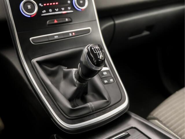 Renault GRAND SCENIC 1.2 TCe Sport 7 Persoons (VIRTUAL COCKPIT, APPLE CARPLAY, NAVIGATIE, PARKEERSENSOREN, SPORTSTOELEN, KEYLESS, CRUISE, NIEUWE APK, NIEUWSTAAT)