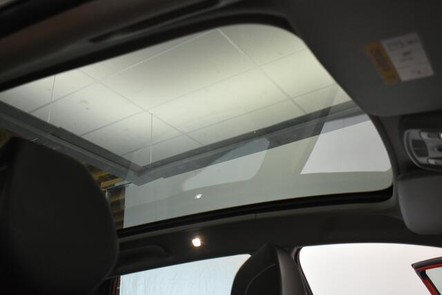 Renault KADJAR 1.2 TCe Bose Pano Navi Camera Stoel Verwarming