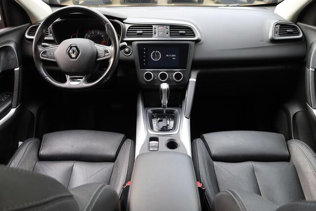 Renault KADJAR 1.3 TCe Black Edition LEER PANO ADAPTIVE-CRUISE CLIMA NAVI DAB ELEC.VERST.STOELEN/INKLAPBARE SPIEGELS. DODEHOEK 2XPDC 19''LMV