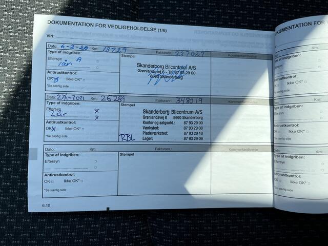 Renault KADJAR 1.3 TCe 140 PK / Dealer onderhouden / Trekhaak / Apple Carplay - Android Auto / Stoelverw. / Keyless / 17'' LMV /