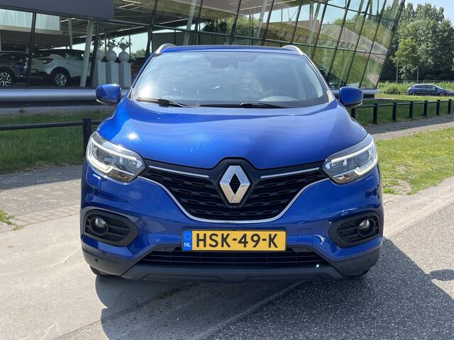 Renault KADJAR 1.3 TCe 140 PK / Dealer onderhouden / Trekhaak / Apple Carplay - Android Auto / Stoelverw. / Keyless / 17'' LMV /