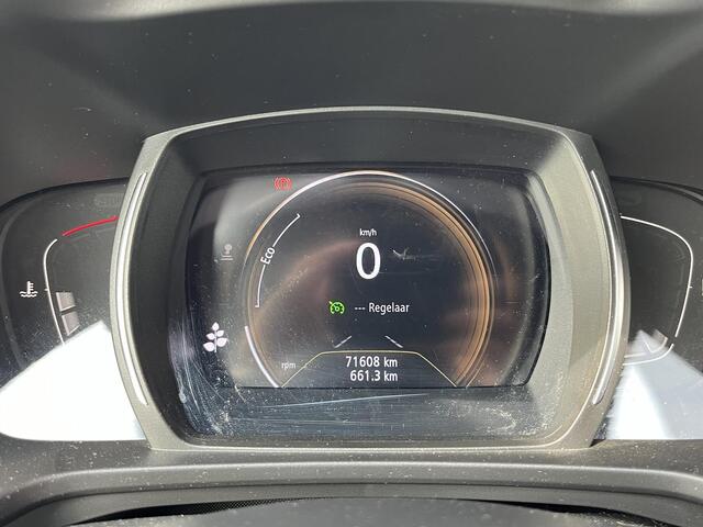 Renault KADJAR 1.3 TCe Intens | Stoelverwarming | Trekhaak | Navigatie|