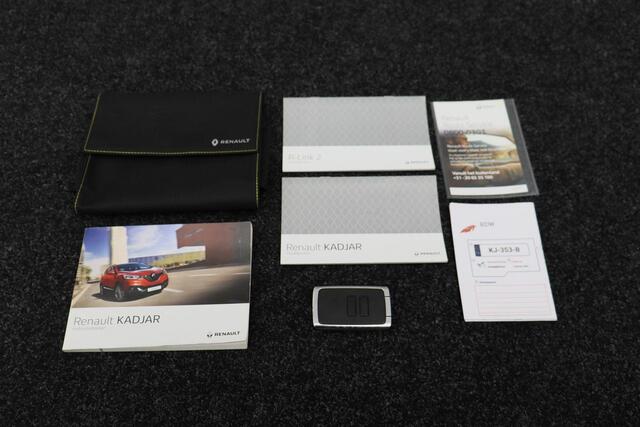 Renault KADJAR 1.2 TCe Extase 2016 NAP | FULL OPTION | Panoramadak | BOSE | Camera | Navigatie | Bluetooth | Voorruitverwarming | Climate control | Lane assist | Parkeerhulp | Stoelverwarming | Lederen bekleding | LED | Lichtmetaal | Keyless