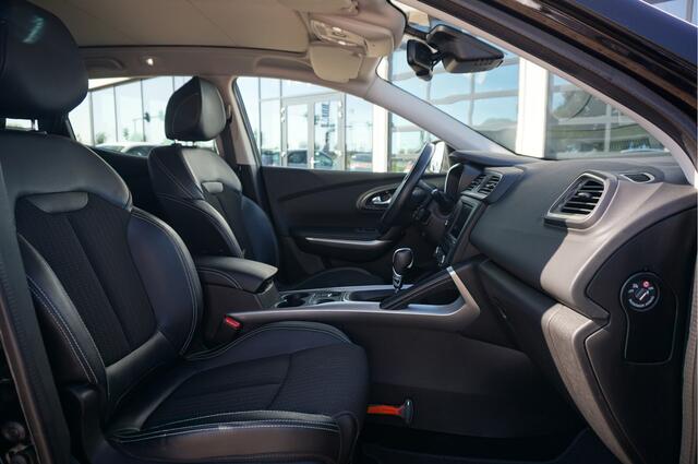 Renault KADJAR 1.2 TCE 130 Intens, Glazen dak