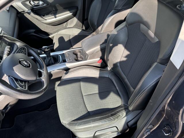 Renault KADJAR 1.2 TCe Intens / NAVI / CRUISE / KEYLESS / 127dkm! NAP!