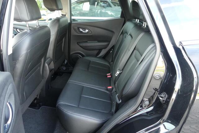 Renault KADJAR 1.2 TCe Bose CRUISE, CLIMA, STOELVERWARMING, TREKHAAK AFNEEMBAAR (1.500KG), LEER, NAVI, 101.467KM