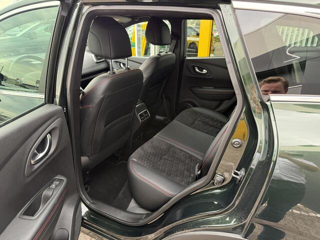 Renault KADJAR 1.3 TCe 160 Black Edition | NAP | Stoelverwarming | Achteruitrijcamera | DAB | LED | Navigatie | Elektrische bestuurderstoel |Climate Control |