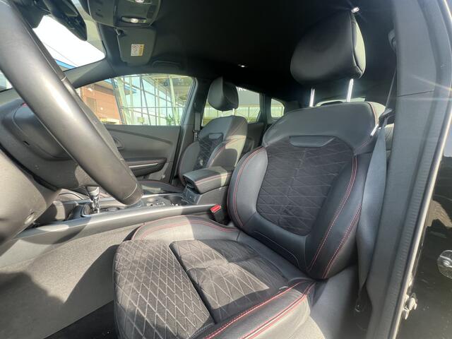 Renault KADJAR 1.3 TCe Black Edition 160PK / Automaat / Elek. Stoelen / Stoelverw. / Bose / Applecarplay - Androidauto /