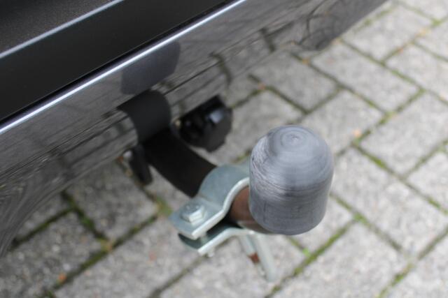 Renault KADJAR TCe 130 Bose | Origineel NL | 1e Eig | Dealer-onderhouden | Weinig kms | Trekhaak |