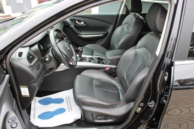 Renault KADJAR 1.2 TCE EXTASE Leder Navi climate Cruise Camera 19LM trekhaak Mooi!!