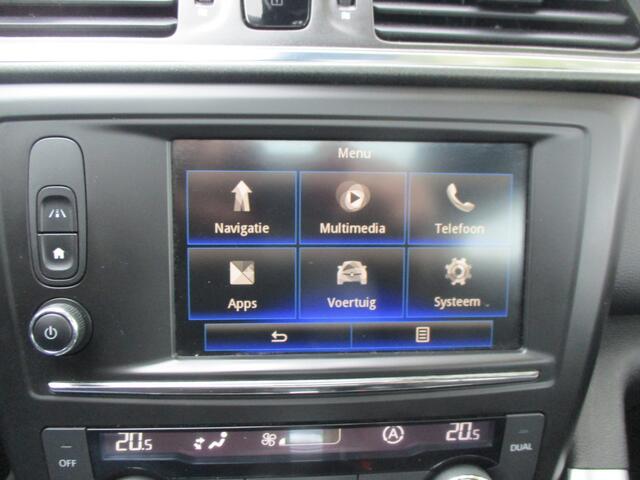 Renault KADJAR 1.2 TCe SPORT / AUTOMAAT / AIRCO / NAVI / GLAZEN-DAK / TREKHAAK / 96dkm
