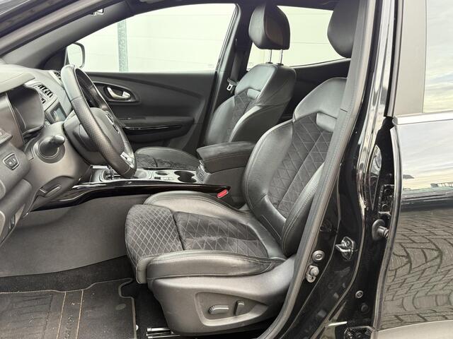 Renault KADJAR 1.3 TCe Black Edition 160PK (Hoge instap) Automaat | Trekhaak | Navigatie | Camera | BOSE | Winterpack | Dealer Onderhouden