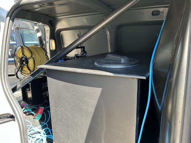 Renault KANGOO 1.5 dCi MAXI GLAZENWASSER E6