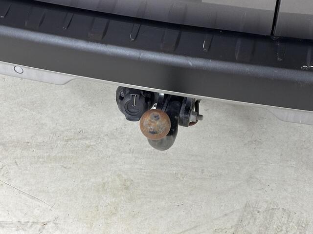 Renault KANGOO 1.5 Blue dCi 115 Luxe L2 / GARANTIE TOT 11-2028 OF 50.000KM / Automatische airco / Trekhaak / Lengte 2 / Zijschuifdeur links + rechts / Navigatiesysteem full map / Pack Securité / Achteruitrijcamera / Trekhaak / Parkeersensoren voor + achter / Cruise cont