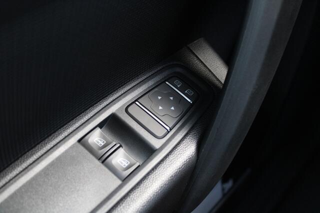 Renault KANGOO E-Tech Advance L2 44 kWh 123pk - Trekhaak - Stoelverwarming - PDC - Navi - Betimmering - LED - DAB - Cruise - Rijklaar