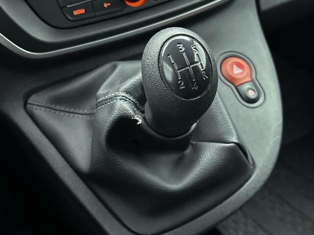 Renault KANGOO 1.5 dCi 75PK Comfort Trekhaak / Schuifdeur Rechts / Airco / Navigatie / Pdc.A / Radio multimedia / Apk 03-2026