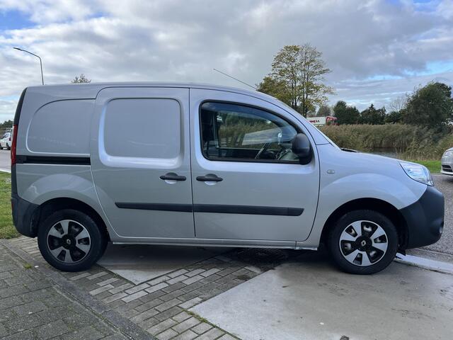 Renault KANGOO 1.5 dCi 75 Energy Comfort / Excl. BTW / Parkeersensoren. Achter / Cruise / Armsteun / Bluetooth /