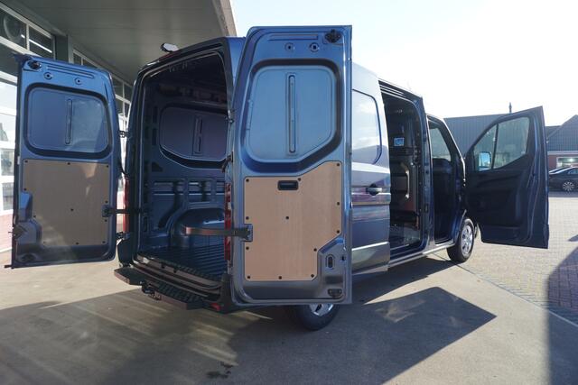 Renault MASTER T35 2.0 dCi 170PK L2H2 Extra Schuifdeur L / R Nr. V069 | Climate | Navi | Cruise | Trekhaak