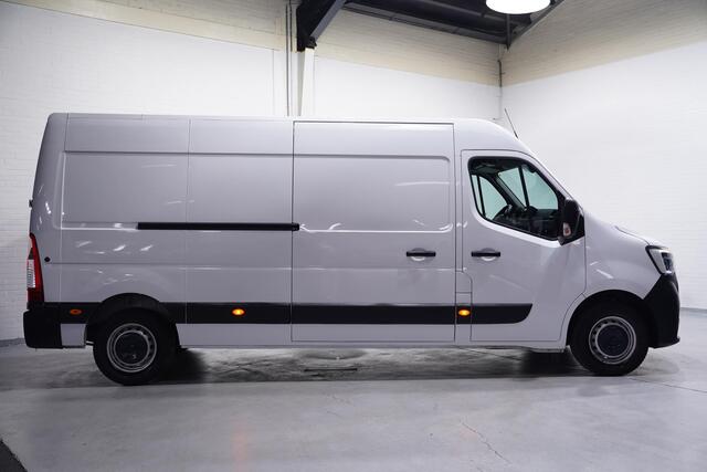 Renault MASTER 2.3 dCi 135 pk L3H2 Airco, Trekhaak Cruise Control, Laadruimte Pakket, PDC achter, 3-Zits