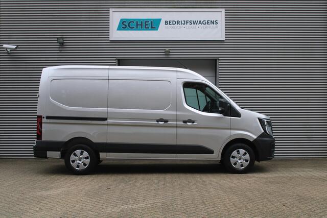 Renault MASTER T35 2.0 dCi 170pk L2H2 Extra - 2x Schuifdeur - Navigatie - Blind Spot - Camera - Stoelverwarming - Verwarmde voorruit - Rijklaar