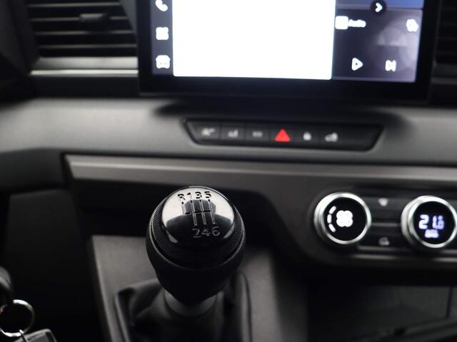 Renault MASTER T35 2.0 dCi 150 L2H2 Advance | Demo | Trekhaak | Additionele parkeerhulp | openR link navigatiesysteem met convertor companion | Draadloze oplader | reservewiel |