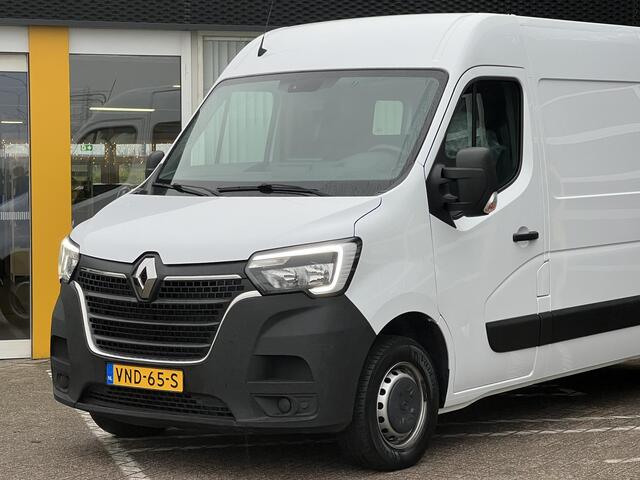 Renault MASTER 2.3 dCi 135 T33 L2H2 Comfort | Trekhaak | Navigatie | Betimmering