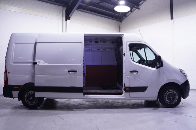 Renault MASTER 2.3 dCi 170 pk L3H2 Navi, Airco, Trekhaak Cruise Control, Laadruimte Pakket, NAP, 3-Zits