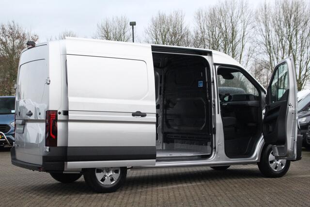 Renault MASTER T35 2.0dCi 150pk L2H2 Extra | Android Navi | Camera | LED | Cruise | Lease 645,- p/m