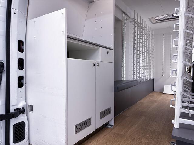 Renault MASTER T35 2.3 dCi L3H3 *Camper-voorbereid* Achteruitrijcamera Zonnepanelen Dakramen