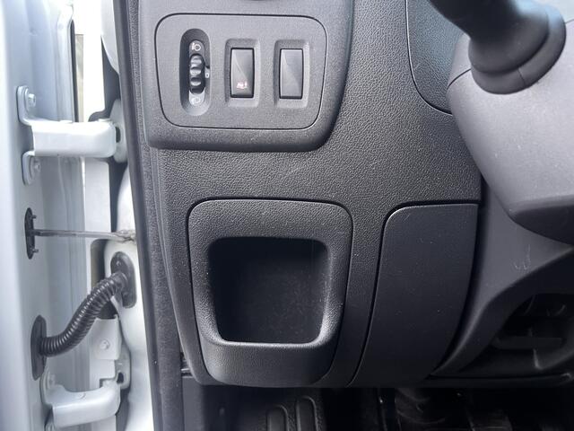 Renault MASTER T35 2.3 dCi L2H2 146PK Euro 6 Airco Cruise controle Kastinrichting Omvormer Standkachel Camera Telefoonverbinding Werkplaatsinrichting 1e Eigenaar Bpm vrij Ideaal voor camper!!