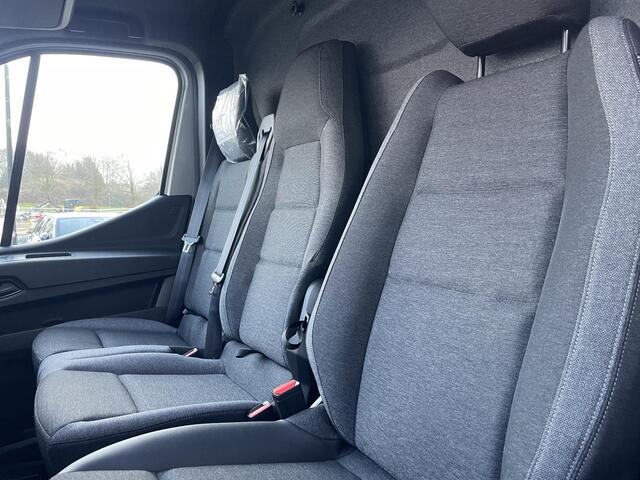 Renault MASTER T35 2.0 dCi 130 L2H2 Advance Gris Etoile |